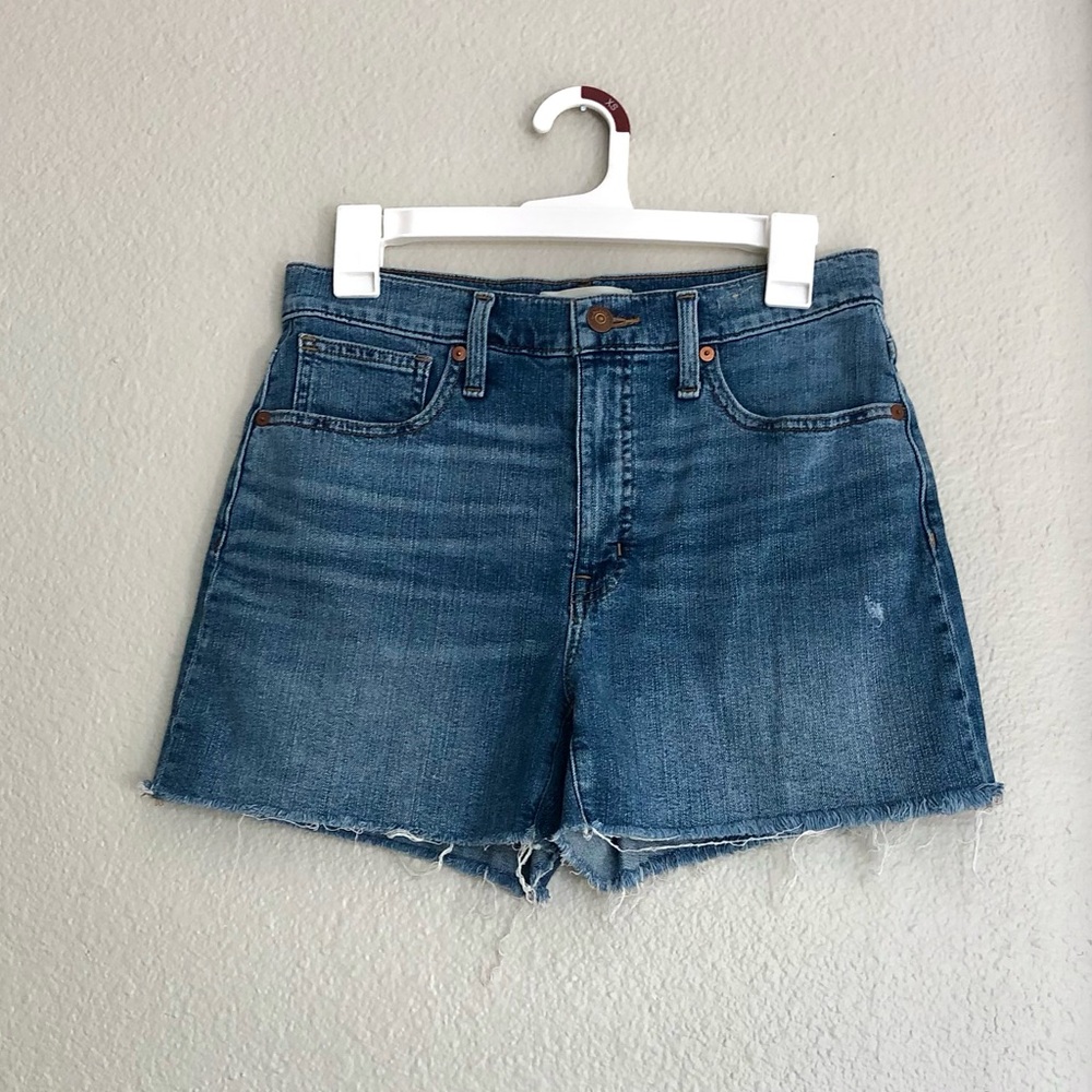 NWOT Madewell Classic Blue Jean Shorts - Picture 1 of 6